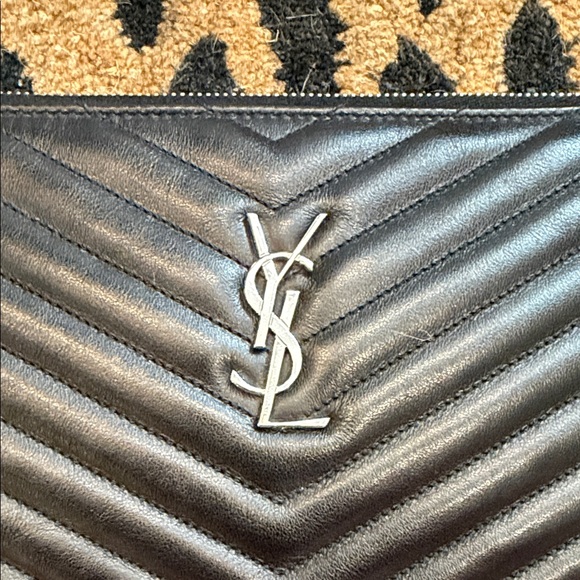 Saint Laurent Large Monogram Jolie Pouch - Picture 3 of 6
